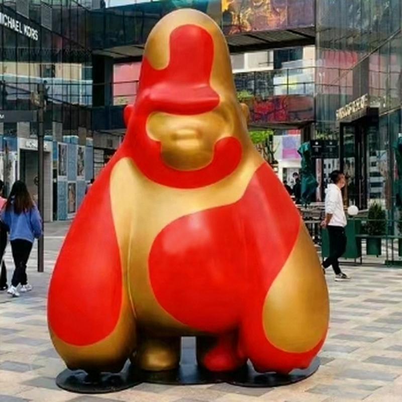 Scultura di gorilla di cartone animato in fibra di vetro