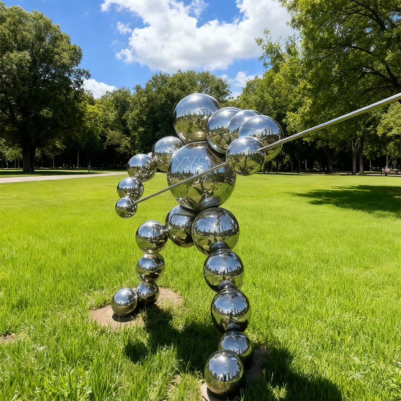 Scultura Samurai a forma di sfera a specchio del guerriero della sfera